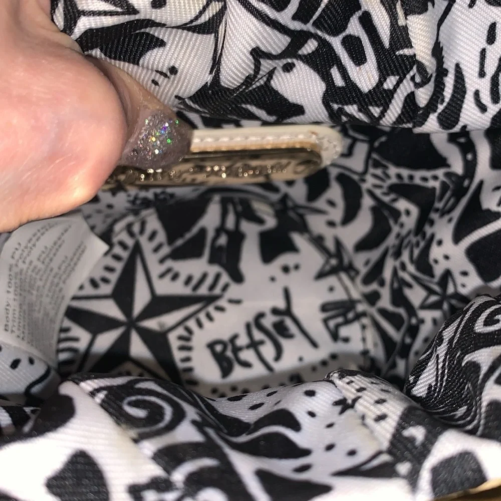 Betsy Johnson, rare ice cream cone Crossbody bag - Picture 8 of 10